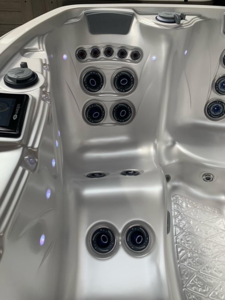 Usa made Marquis Spa I Demo-model I 2025 opruiming!, Tuin en Terras, Bubbelbaden en Hottubs, Ophalen, 8431 NA, Buurstede 17, Wellness4Fun