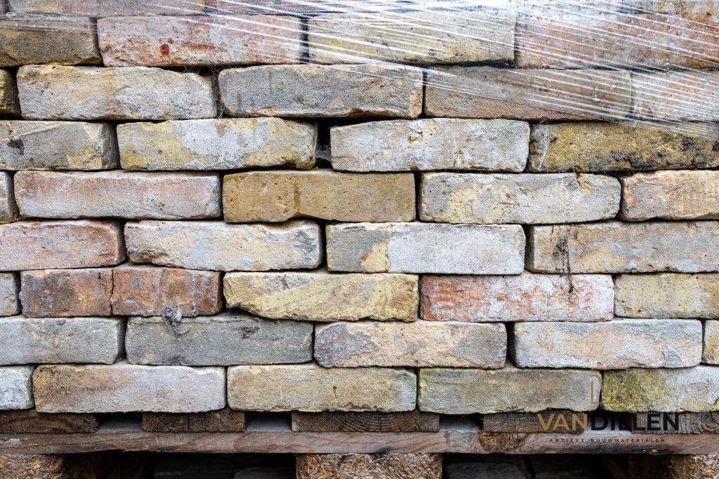 3.800 antieke vormbak geeltjes ijsselstenen 33M2 metselwerk