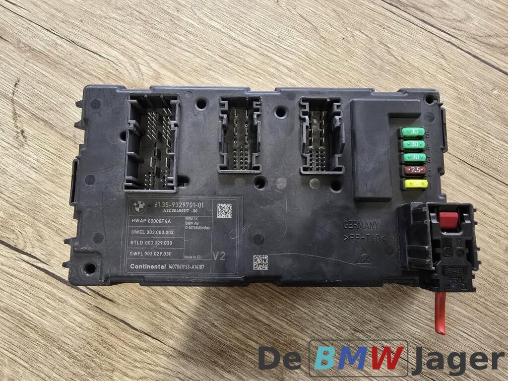 Zekeringkast BMW 4-serie F32 F33 F34 F20 F30 F36 61359329701, Gebruikt, Ophalen of Verzenden, BMW, BMW