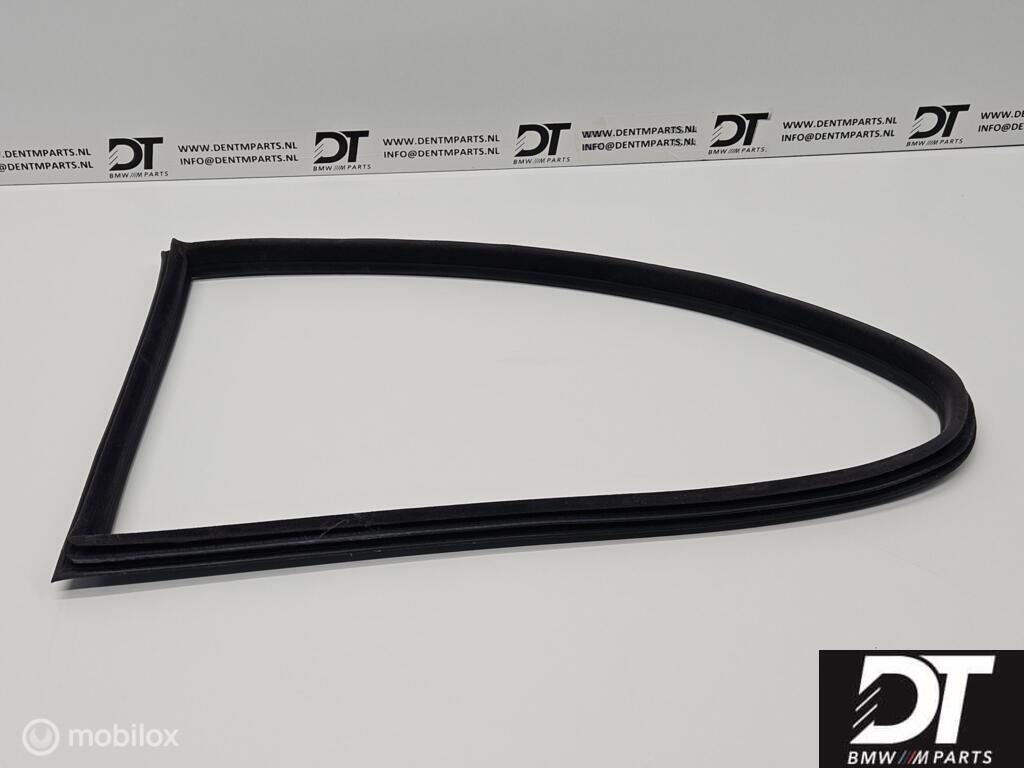 Raamrubber zijruit achter BMW 3-serie Coupé E46 51368252621, Auto-onderdelen, Gebruikt, Ophalen of Verzenden, BMW, BMW