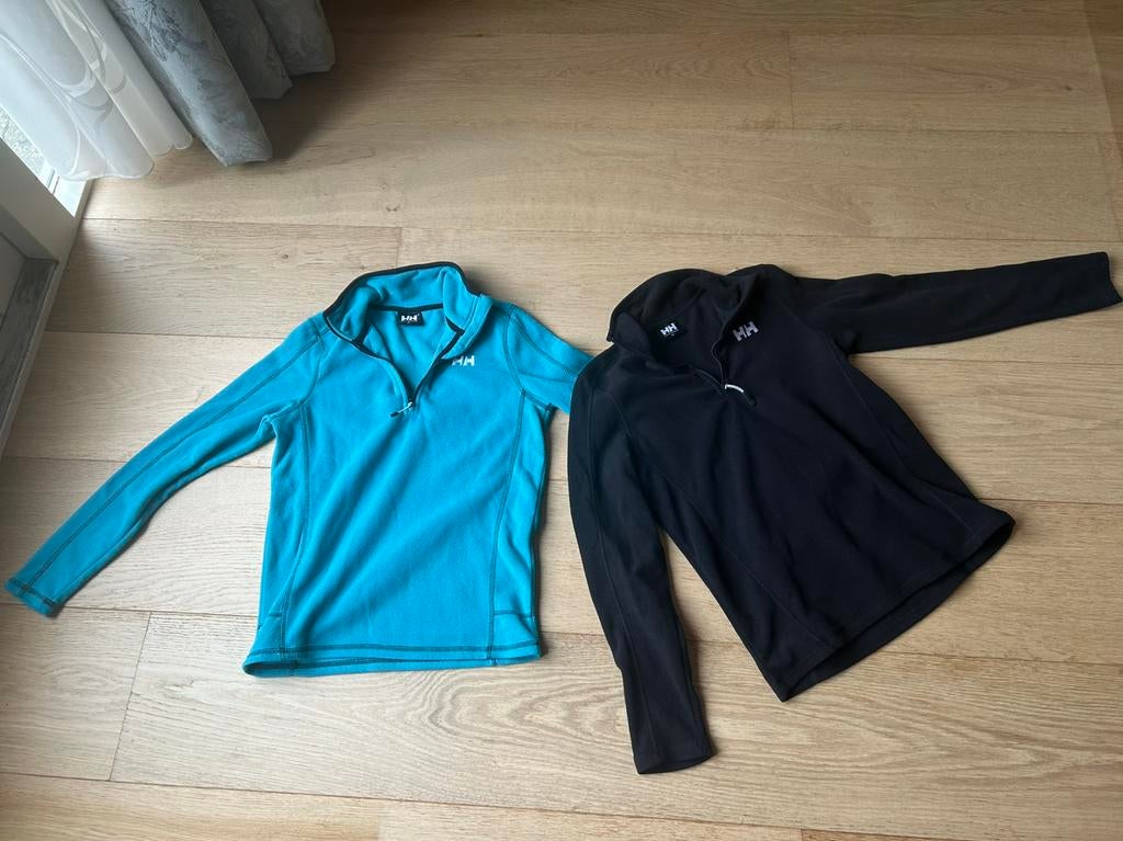 4 Helly Hansen ( 2x zwart en 2 x blauw) ski truien maat 164, Sport en Fitness, 100 tot 140 cm, Zo goed als nieuw, Kleding, Skiën