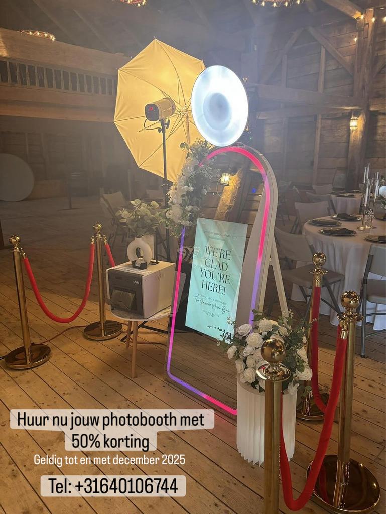 Te huur MagicMirror Photobooth, Video-apparatuur
