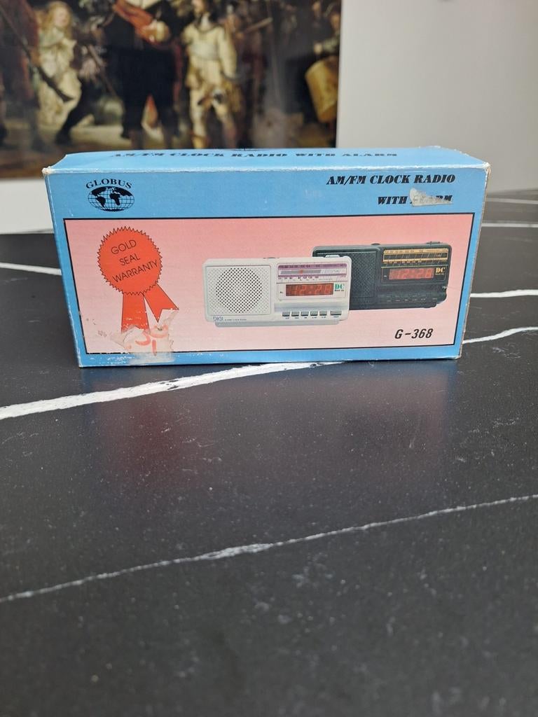 Vintage Wekkerradio uit jaren 80/90 - Nieuw in doos, Ophalen of Verzenden, Nieuw