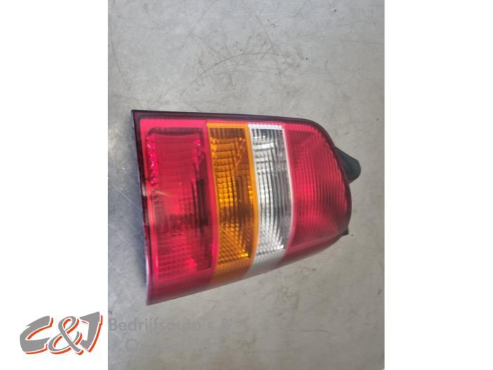 Achterlicht rechts van een Volkswagen Transporter