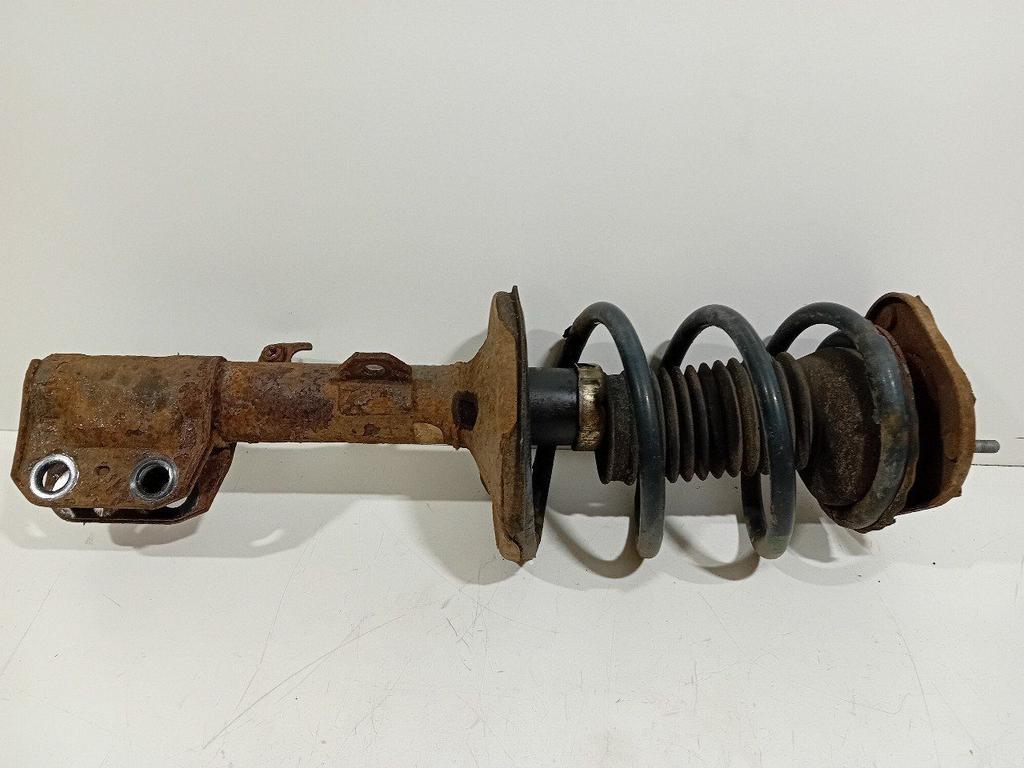 Veerpoot rechts voor Toyota Corolla, Auto-onderdelen, Onderdelen@venauto.nl, Van der Ven Autorecycling B.V., Gebruikt, Ettenseweg 76, 4706 PB Roosendaal, The Netherlands