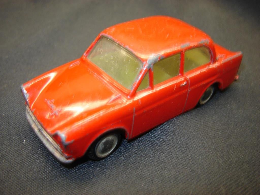 Daf Daffodil 30 61-63 rood, geel interieur, zwarte bandjes, Ophalen of Verzenden, Gebruikt, Auto, Overige merken