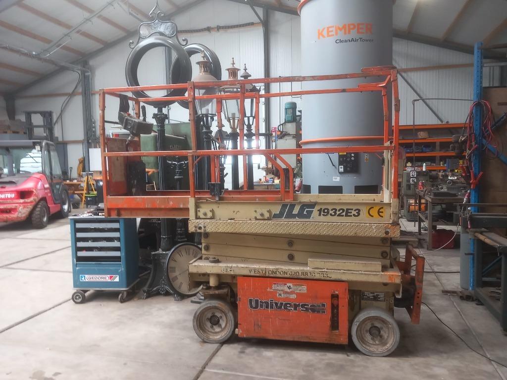 schaarlift elektrisch 24 volt 0626604113, Zakelijke goederen, Machines en Bouw | Liften, Steigers en Ladders, Ophalen, Hulleman