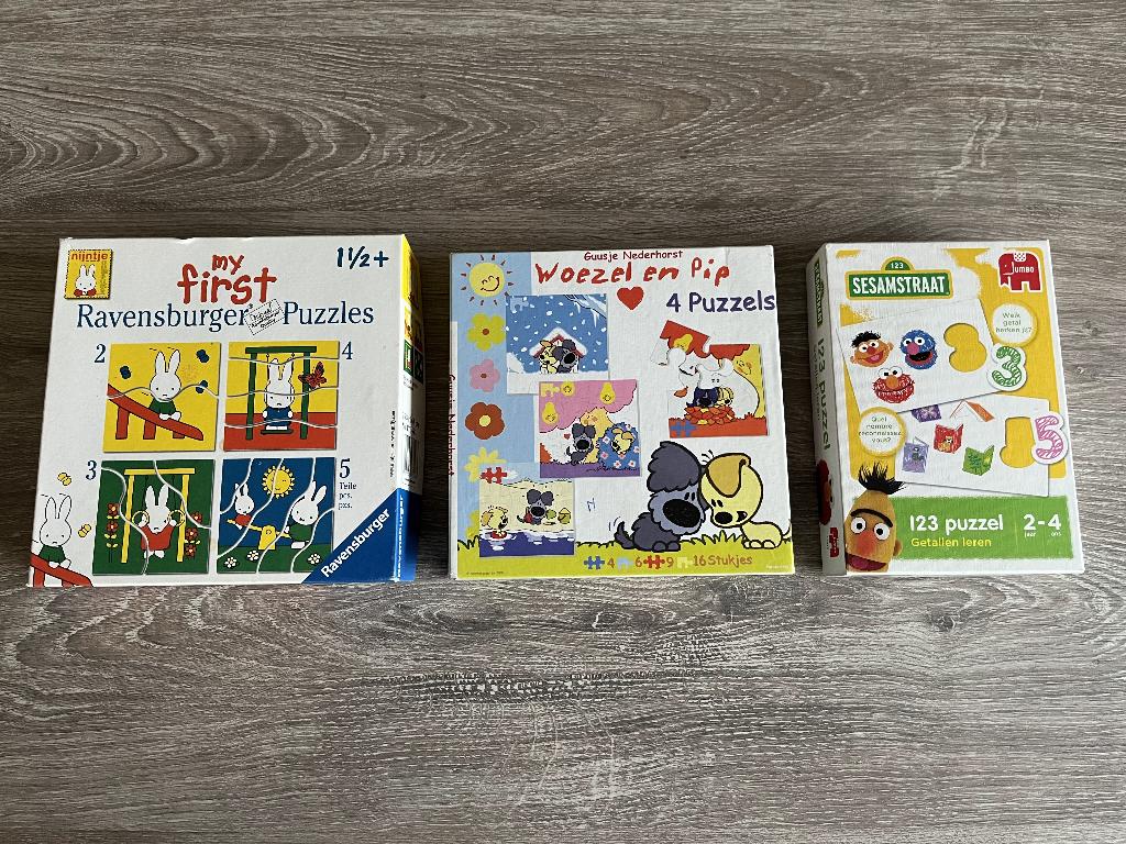 Eerste puzzels Woezel en Pip en Sesamstraat, Ophalen of Verzenden, 10 tot 50 stukjes, 2 tot 4 jaar