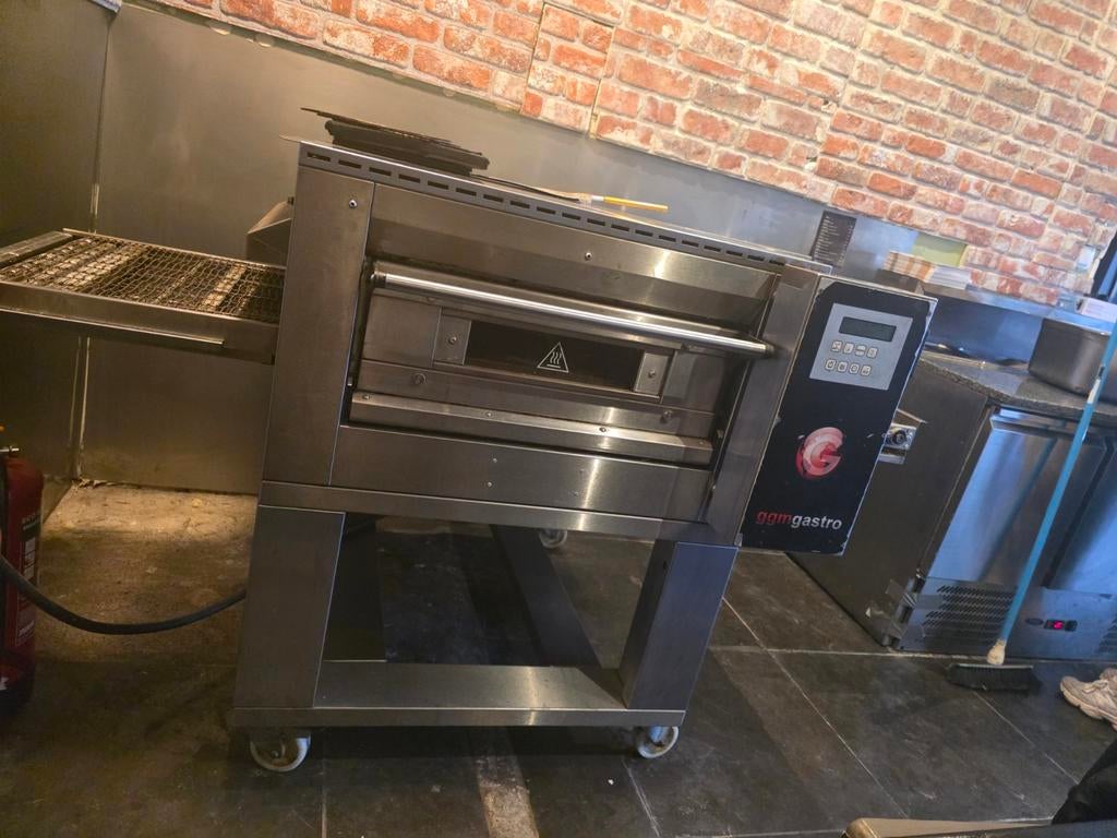 Pizza oven op electra.! Weinig gebruikt band ca 50/60 cm, Ophalen, Ovens, Magnetrons en Steamers