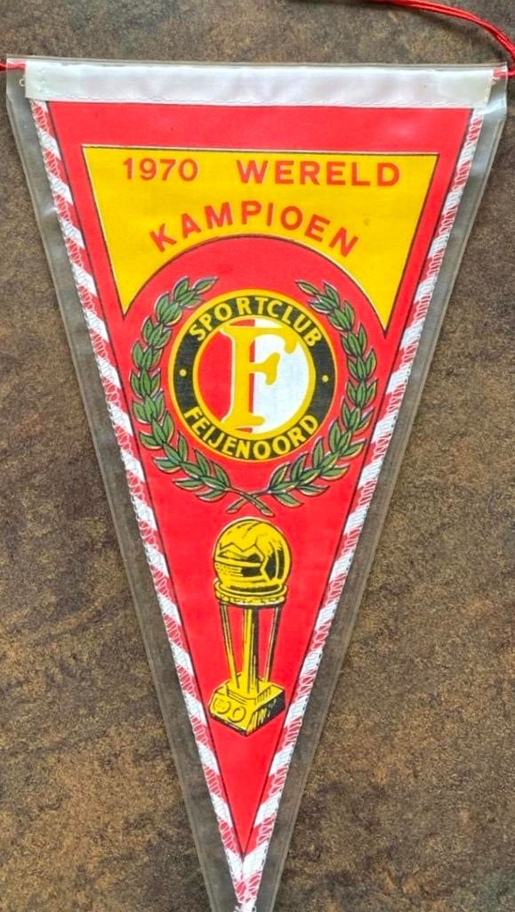 1970 wereldkampioen Feyenoord Feijenoord Rotterdam vaantje, Ophalen of Verzenden, Zo goed als nieuw, Buitenlandse clubs, Vaantje of Sjaal