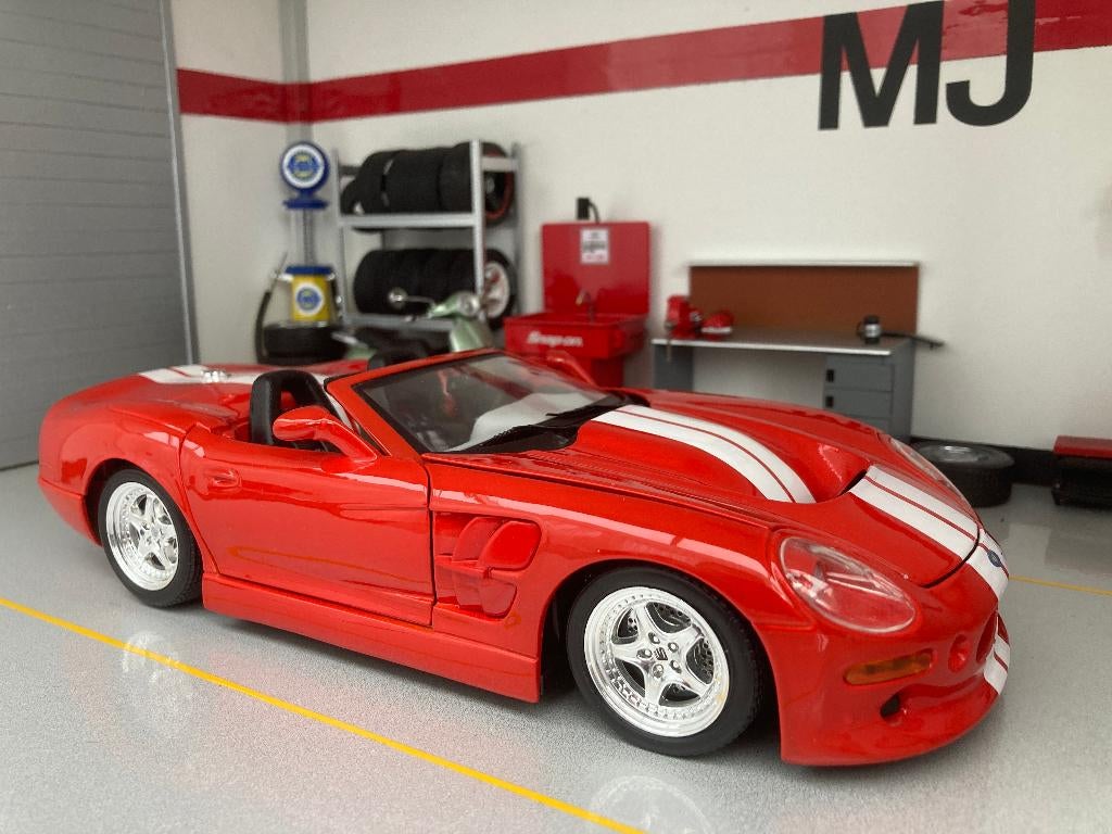 Shelby Series 1 (1999) 1:18 Bburago Rood MJ, Ophalen of Verzenden, Gebruikt, Auto, Bburago