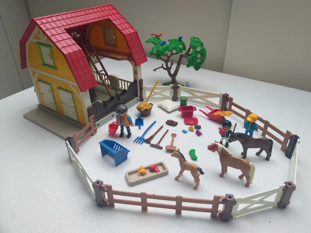 Playmobil Ponyfarm, Ophalen of Verzenden, Gebruikt, Jongen of Meisje