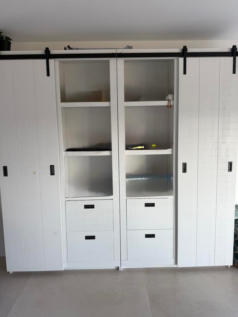 VT wonen Slide kast Barn wit, Ophalen, Met deur(en), 200 cm of meer, Zo goed als nieuw