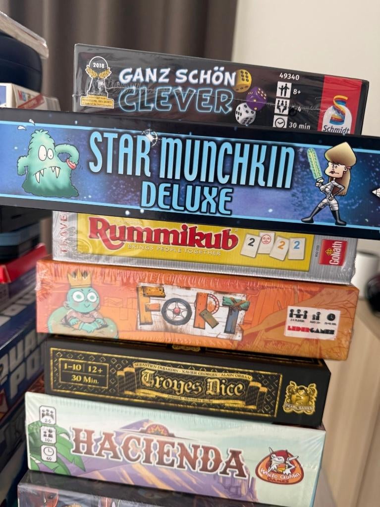 Clever, Vijf spelers of meer, Ophalen of Verzenden, Nieuw, Reisspel