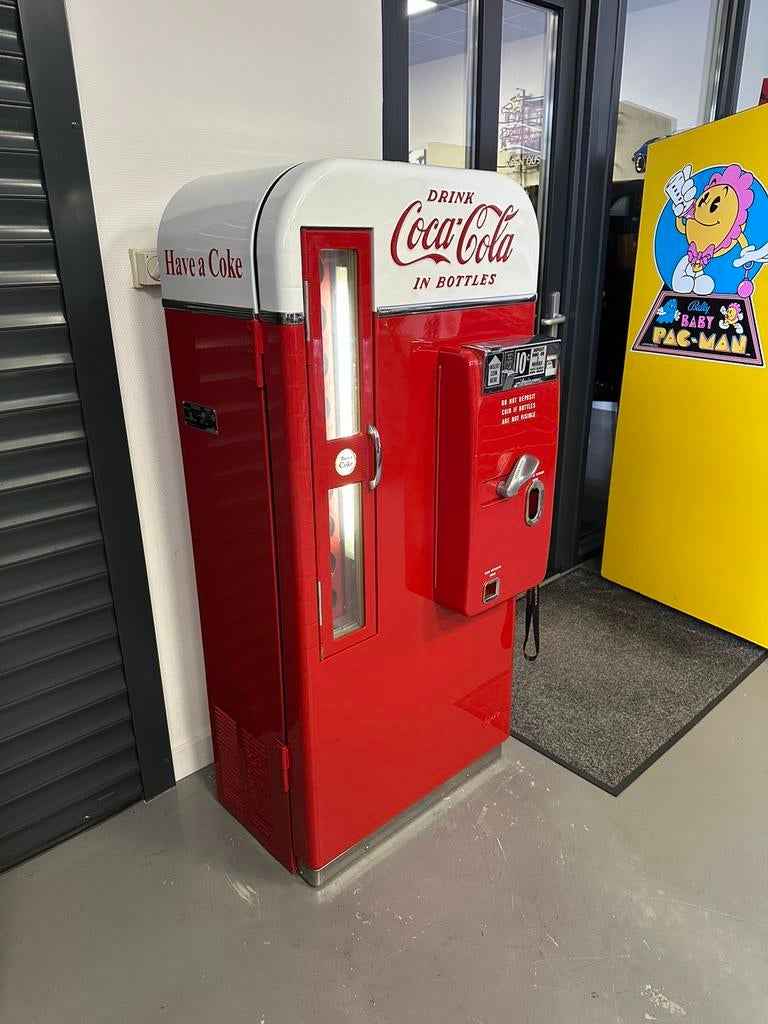Prachtige Amerikaanse Vendo 81 Coca Cola Automaat uit USA, Ophalen, Zo goed als nieuw
