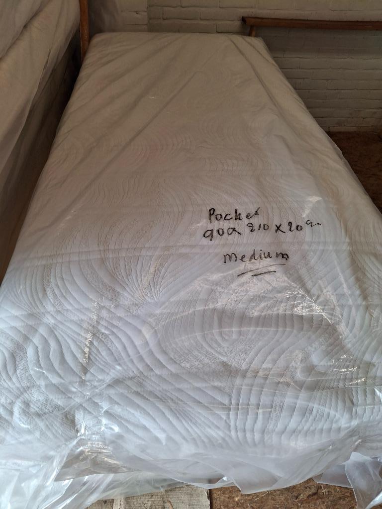 2 Pocketveer matrassen 90 x 210 cm., Gebruikt, 90 cm, Eenpersoons, 210 cm