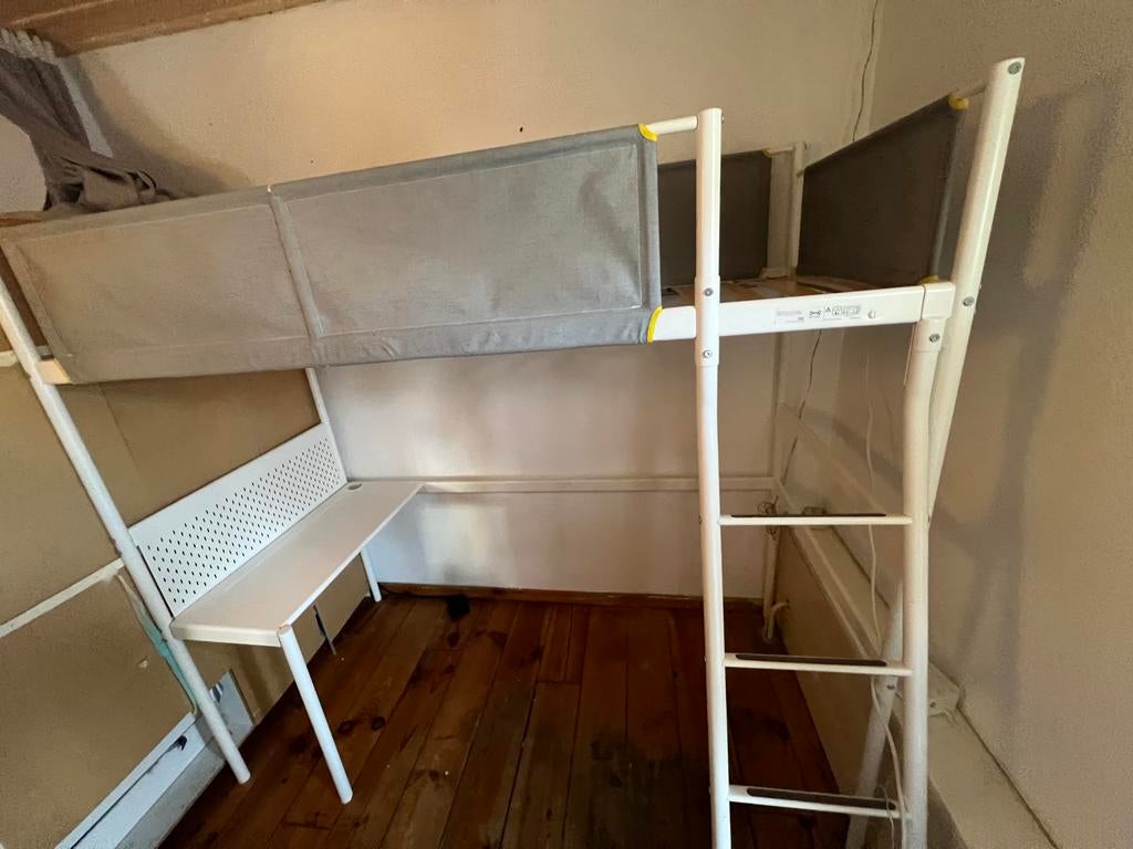 Ikea hoogslaper met bureau, Ophalen, Eenpersoons, Zo goed als nieuw, 200 cm