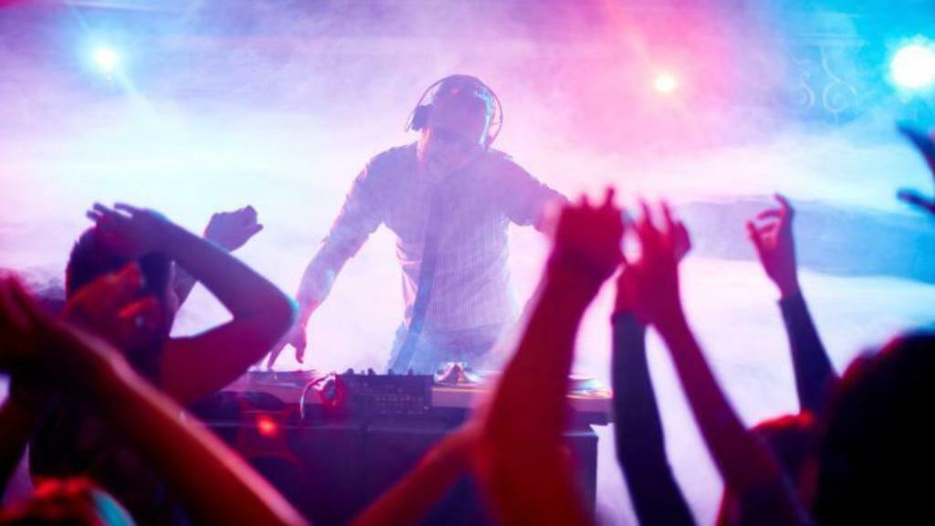 Geluid huren (live sound) voor jouw Band, DJ  ATS-GELUIDSMAN, Diensten en Vakmensen, Muzikanten, Artiesten en Dj's, Solo-artiest