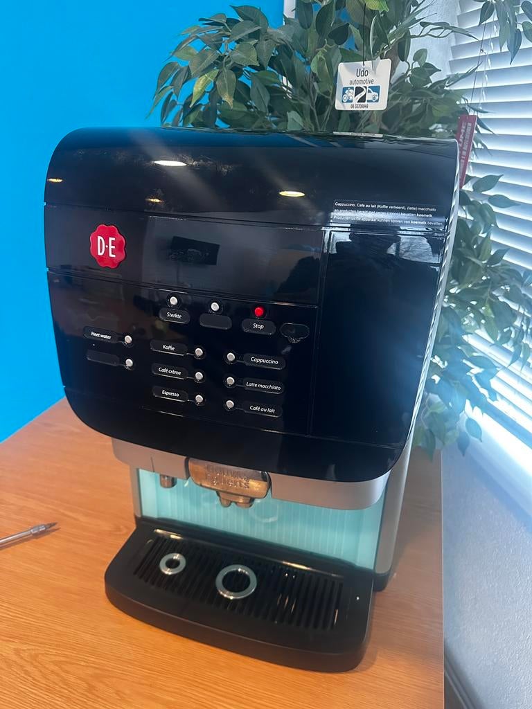 Koffiemachine DE volautomatisch, Witgoed en Apparatuur, Koffiezetapparaten, Zo goed als nieuw, Koffiemachine, Ophalen