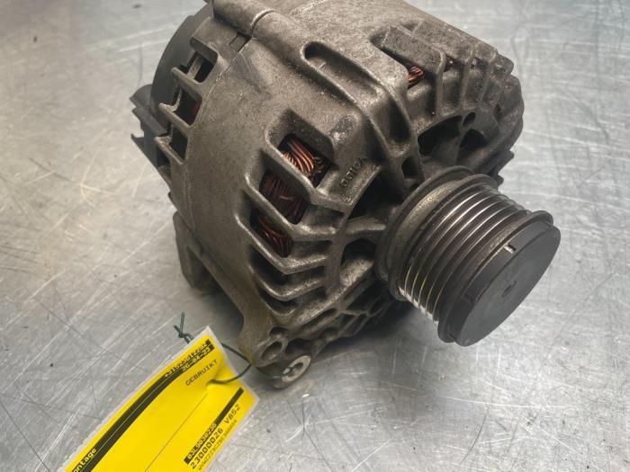 Dynamo van een Volkswagen Passat, Auto-onderdelen, Motor en Toebehoren, Gebruikt, -, Volkswagen, -