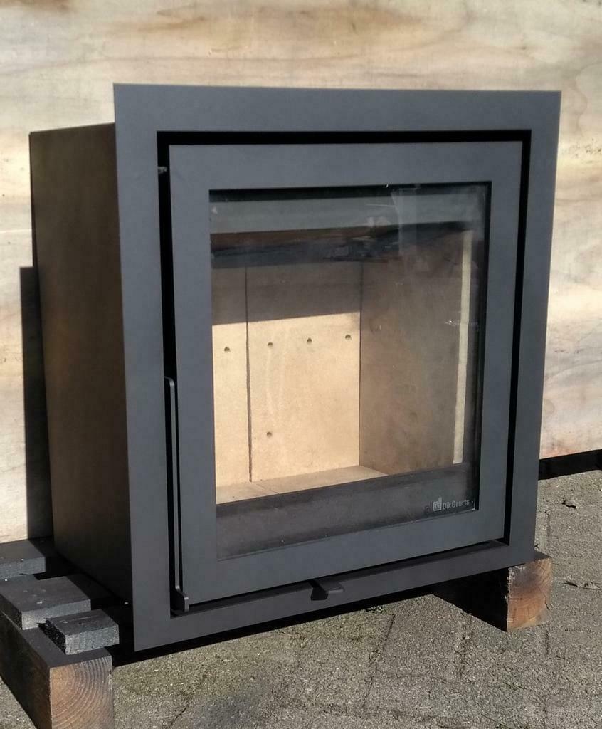 tekoop demo model DIK GEURTS Iinstyle 550 met kader, Houtkachel, Ophalen of Verzenden, Zo goed als nieuw, Inbouw