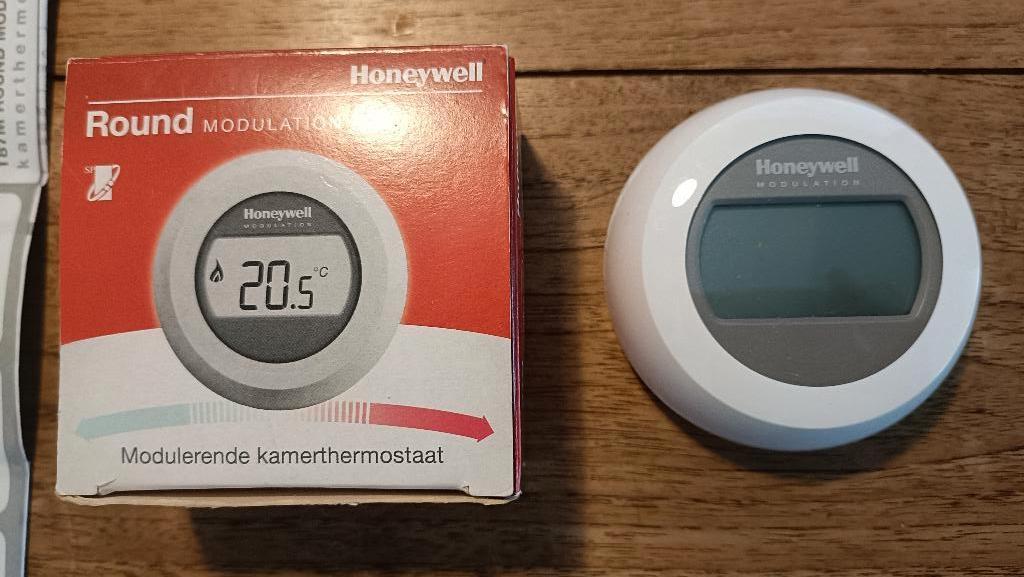 Nieuw: Honeywell T87M2018 Thermostaat Kamerthermostaat, Ophalen of Verzenden, Nieuw