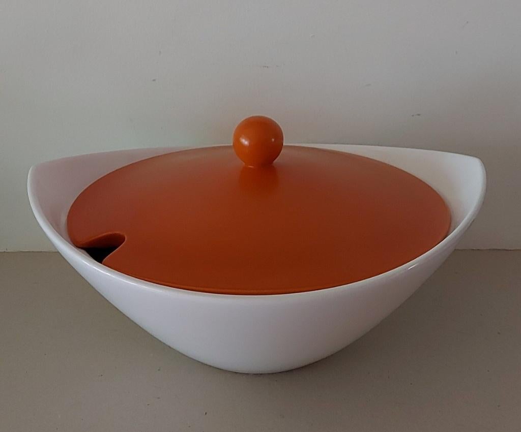 Gouda Regina servies dekschaal Lucky Princess, Ophalen of Verzenden, Overige stijlen, Porselein, Schaal of Schalen