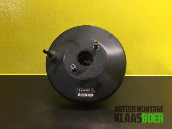 Rembekrachtiger van een Toyota Yaris, Ophalen of Verzenden, 6 maanden garantie, Gebruikt, Toyota
