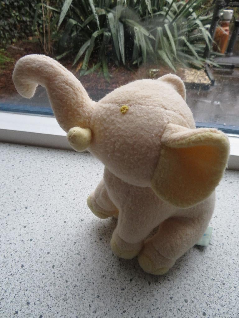 Olifant merk Unitoys van Knuffel & Co, Kinderen en Baby's, Speelgoed | Knuffels en Pluche, Zo goed als nieuw, Olifant, Ophalen of Verzenden
