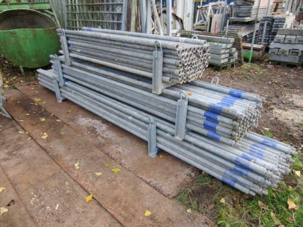 Steigermateriaal te koop gevraagd, layher van Thiel, tube, Doe-het-zelf en Verbouw, Steigers, Ophalen, Nieuw, Gevelsteiger, 5 meter of hoger