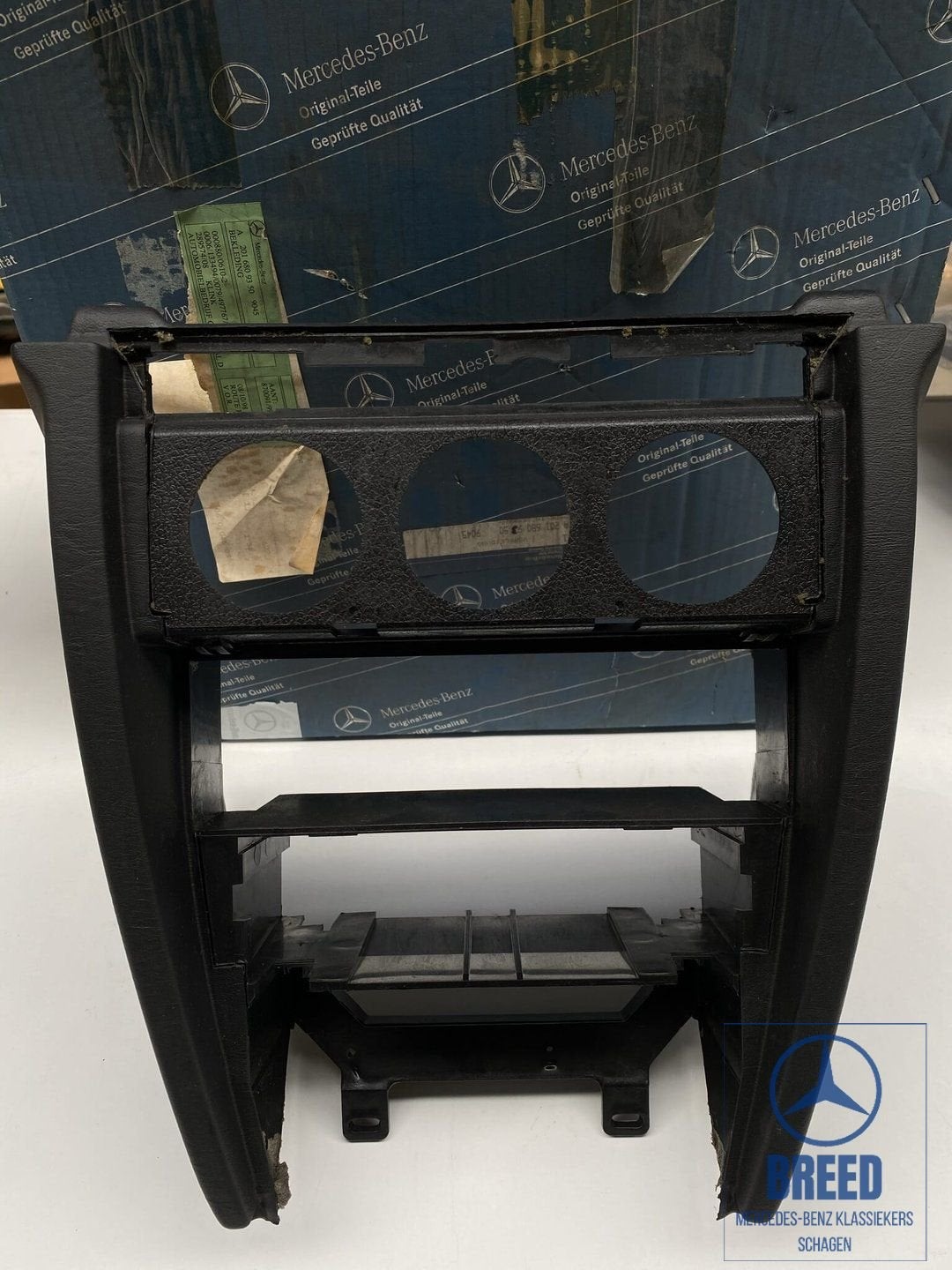 NOS lange middenconsole zwart voor Mercedes-Benz W201, -, Nieuw, Ophalen of Verzenden, -