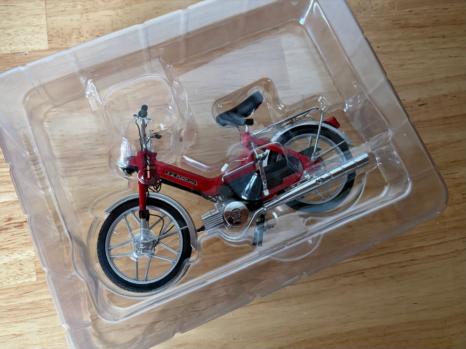 Schaalmodel Puch Maxi N Rood 1:10 - Perfect Cadeau!, Overige merken, Nieuw, Ophalen of Verzenden, Groter dan 1:32