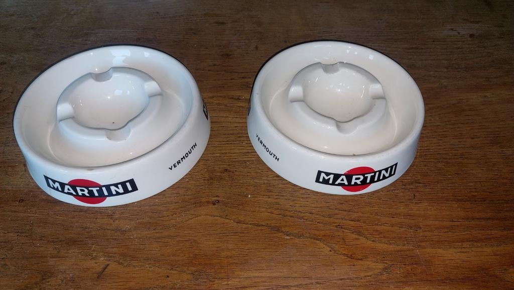 Vintage Martini asbakken, 16,8 cm doorsnede, Verzamelen, Rookartikelen, Aanstekers en Luciferdoosjes, Ophalen of Verzenden, Gebruikt