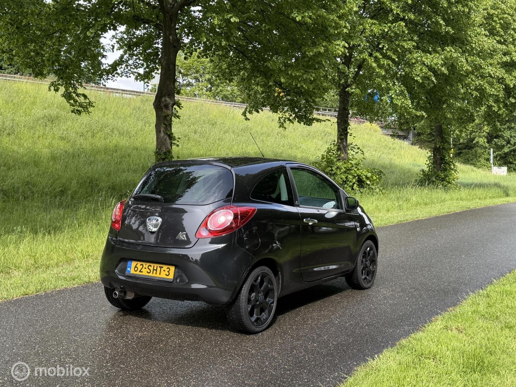 Ford Ka 1.2 Metal start/stop*APK 02/2027*CRUISE CONTROL*GROT, Voorwielaandrijving, Euro 5, Stof, Gebruikt