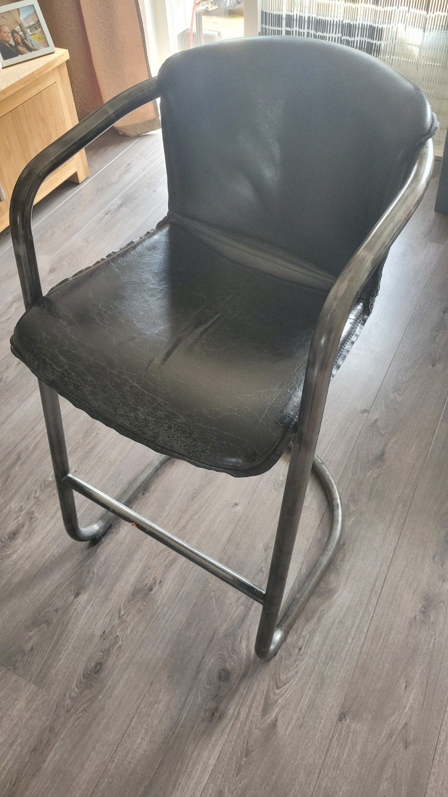 4 barkrukken met armleuning en voetsteun, Ophalen, Gebruikt, Met voetsteun, 90 cm of meer