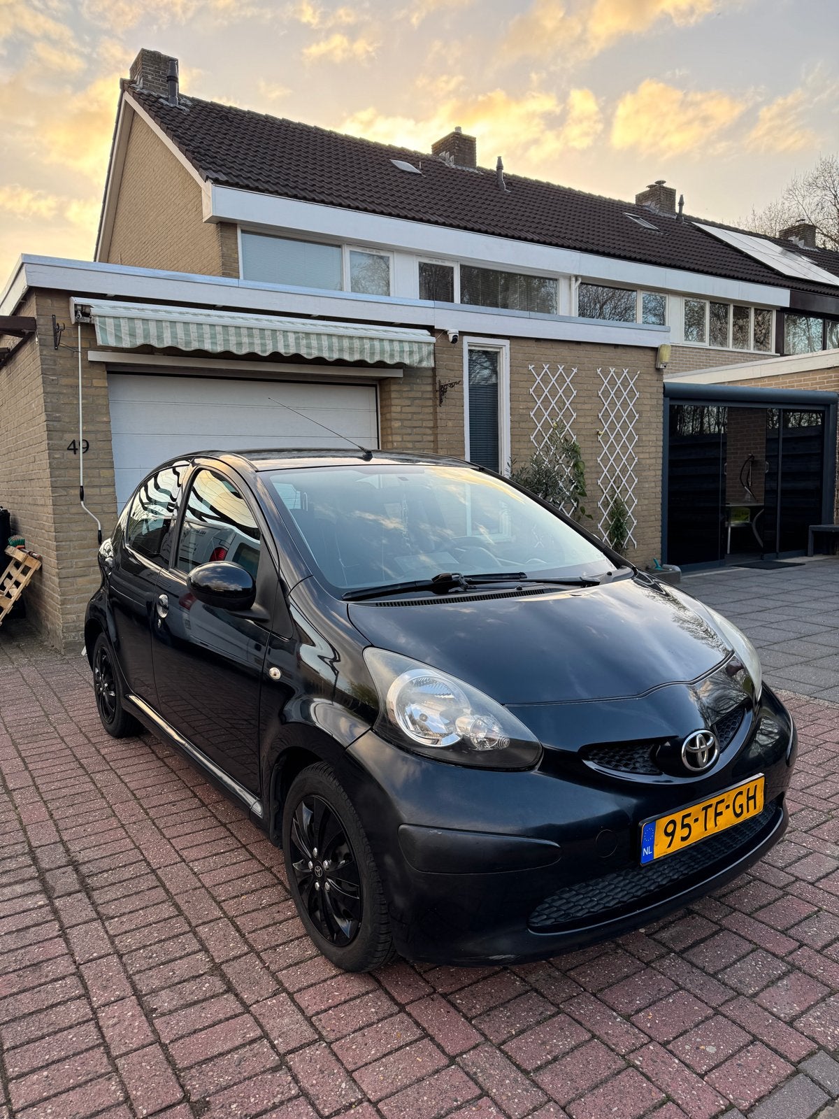 Toyota Aygo 1.0 12V Automaat | 5 DRS | ELEK |Carplay | NAP, Auto's, Toyota, 4 stoelen, Origineel Nederlands, Particulier, 810 kg