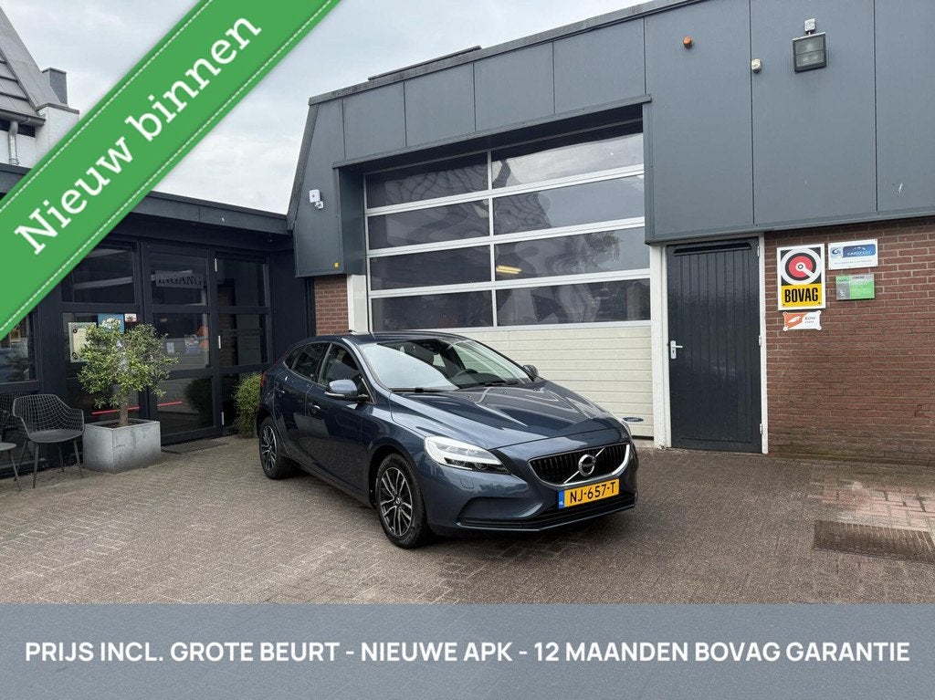 Volvo V40 1.5 T2 Nordic+ TH/STANDKACHEL *ALL-IN PRIJS*, 12 maanden, 4 cilinders, Blauw, Leder en Stof