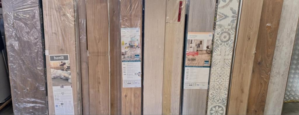 Grote restpartij laminaat - 80m2, Doe-het-zelf en Verbouw, Vloerdelen en Plavuizen, Nieuw, Laminaat, Hout, 50 tot 150 cm, 30 cm of meer