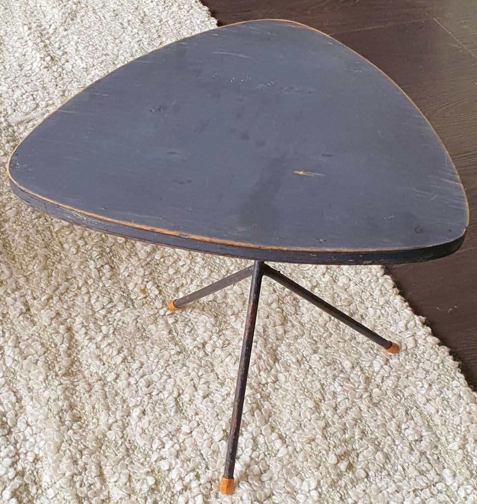 bijzettafeltje uit de vijftiger jaren
1950 retro, Ophalen of Verzenden, Huis en Inrichting