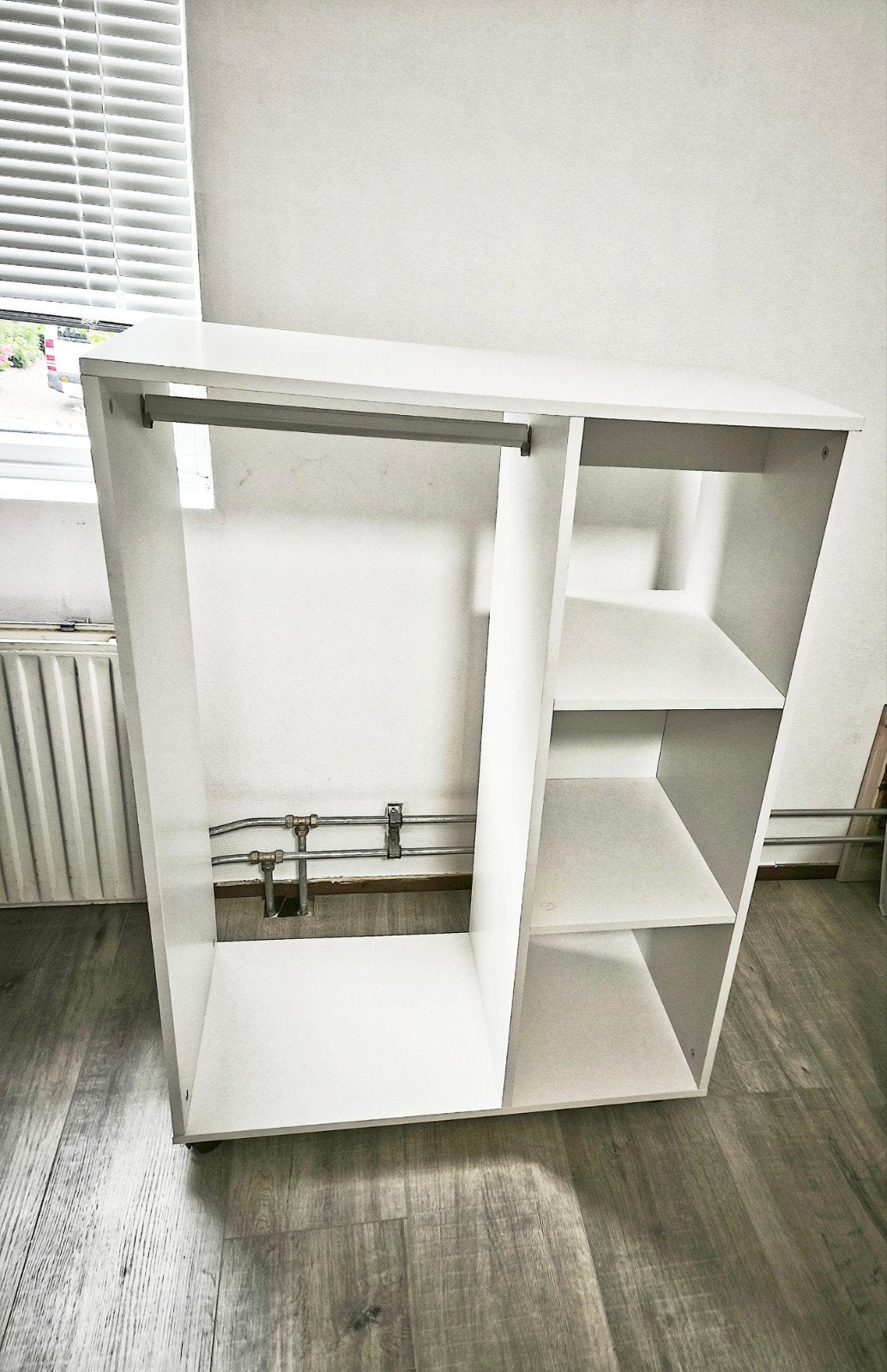 Moderne open kledingkast, Huis en Inrichting, Kasten | Wandmeubels, Zo goed als nieuw, 150 tot 200 cm, Minder dan 150 cm, 25 tot 50 cm