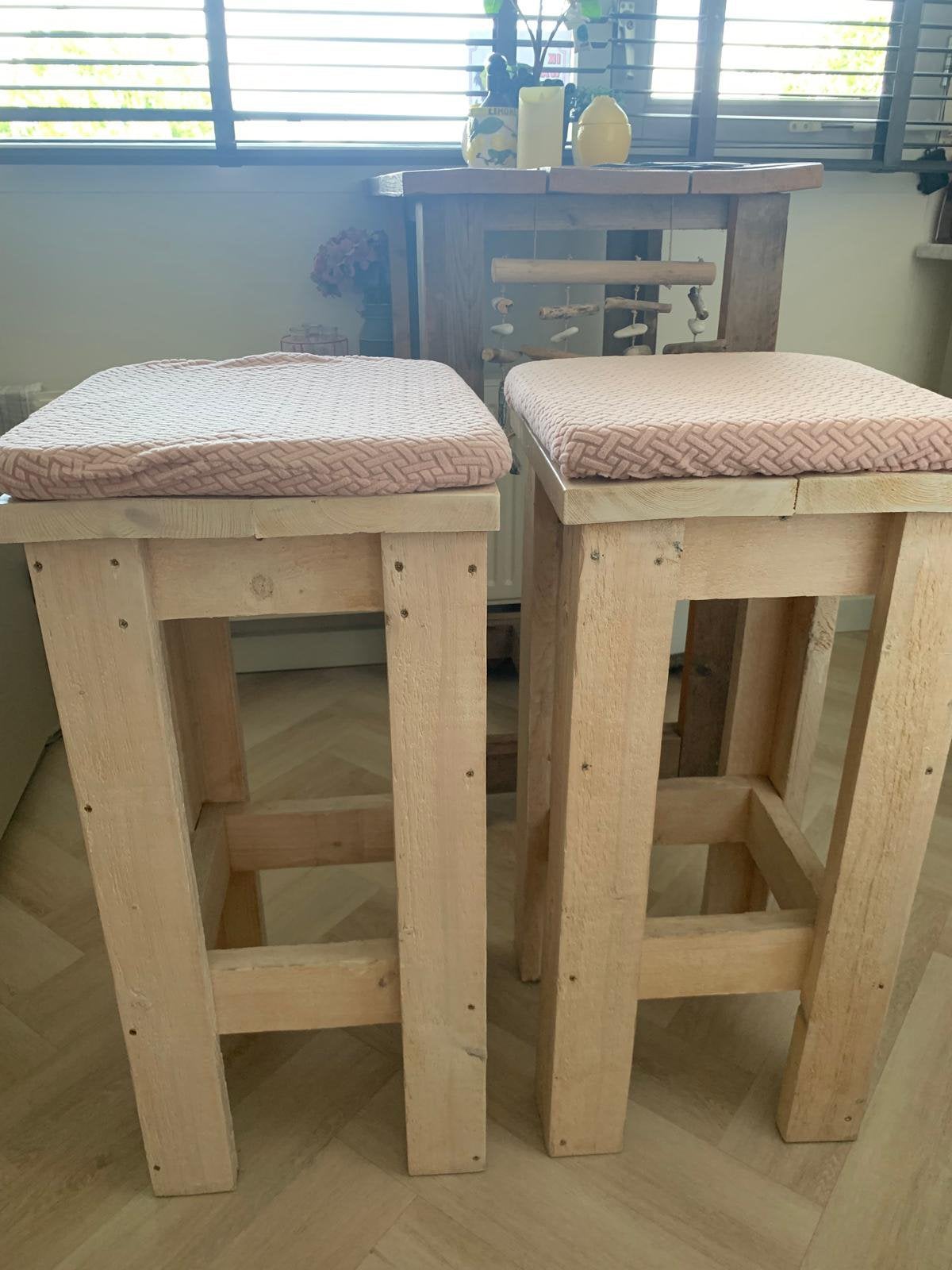 Barkrukken steigerhout, Ophalen, Gebruikt, 60 tot 90 cm, Hout