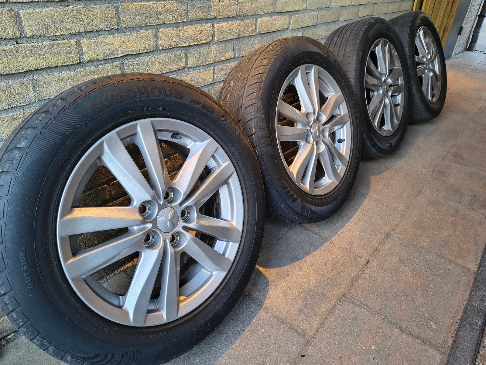 Lichtmetalen velgen - Mitsubishi ASX 17 inch Origineel!!, Auto-onderdelen, Ophalen, Banden en Velgen, 17 inch, Personenwagen