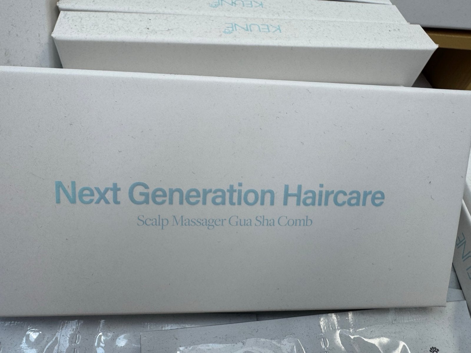 Nieuwe Scalp Massager Gua Sha Comb voor hoofdhuidmassage, Sieraden, Tassen en Uiterlijk, Uiterlijk | Haarverzorging, Ophalen of Verzenden