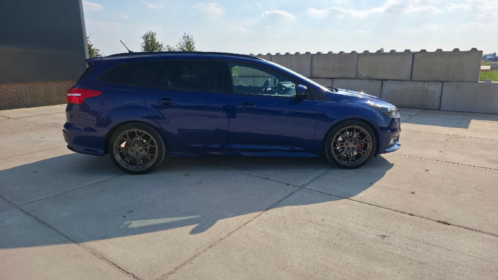 Ford Focus ST-3 Wagon 2.0 EcoBoost | Topstaat & Rijklaar, Dealer onderhouden, 15 km/l, 4 cilinders, Blauw