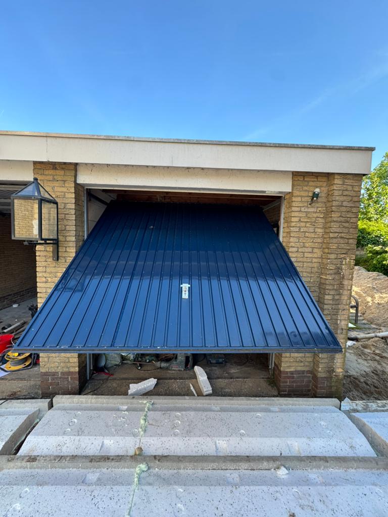 Garage box deur zo goed als nieuw!!, Doe-het-zelf en Verbouw, Deuren en Horren, Ophalen of Verzenden