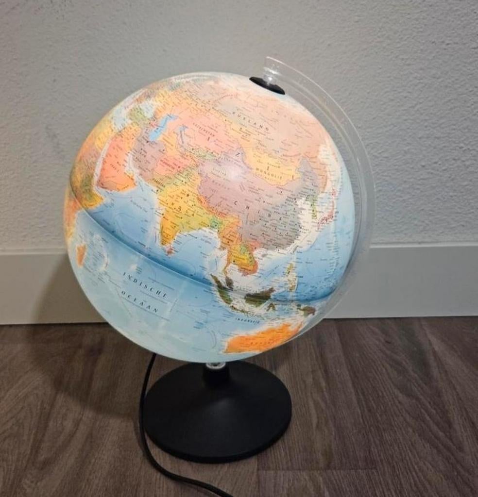 Stijlvolle Atmosphere Wereldbol – Verlicht – Made in Italy, Huis en Inrichting, Ophalen, Verlicht, Zo goed als nieuw