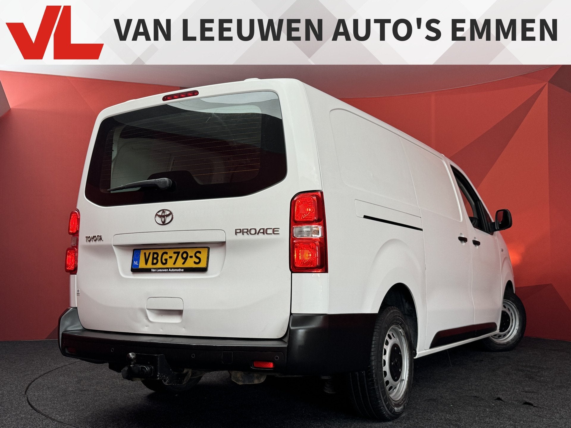 Toyota ProAce Worker 2.0 D-4D Navigator Long | Trekhaak | Cr, Gebruikt, Met garantie (alle), Leder en Stof, Wit