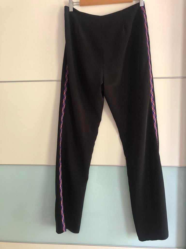 Agnes b rechte broek met bies aan zijkant., Maat 38/40 (M), Zwart, Ophalen of Verzenden, Zo goed als nieuw