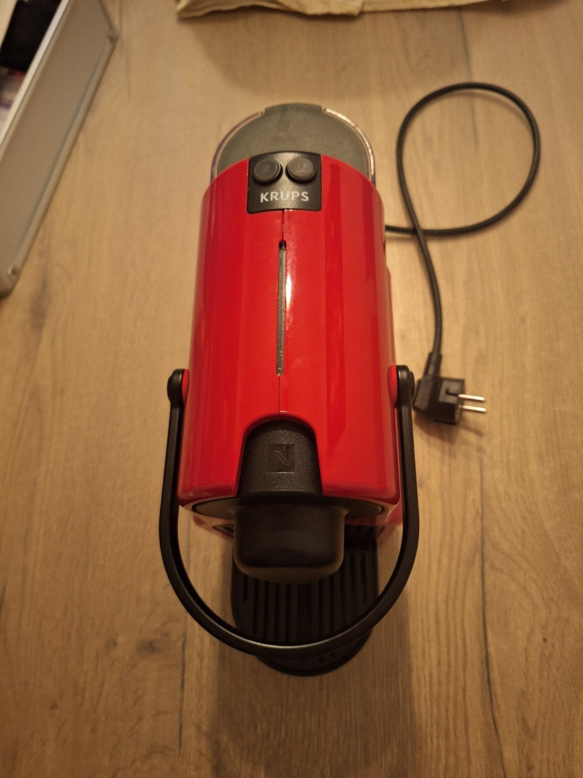 Krups Nespresso Essenza Mini XN1001 Rood Compacte Koffiemac, Koffiepads en cups, Espresso apparaat, Ophalen of Verzenden, Zo goed als nieuw