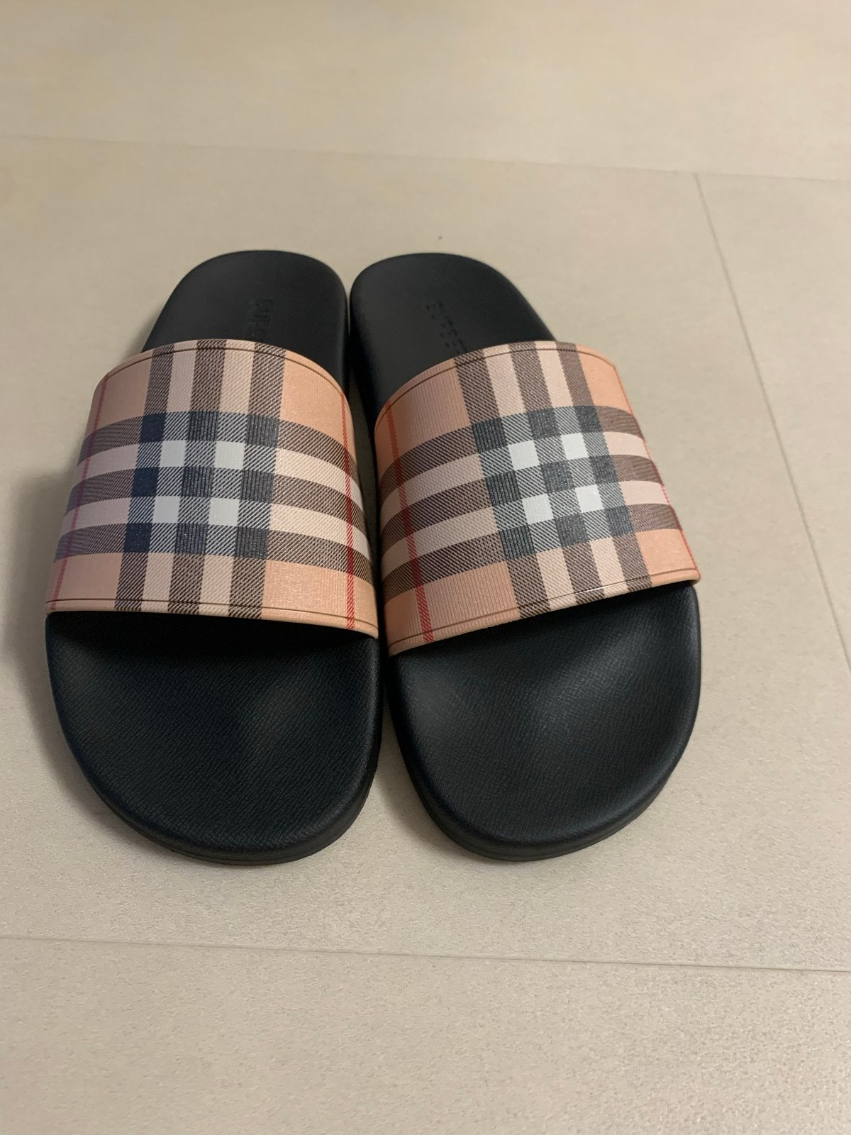 Burberry Nova Check Slides - Maat 38, Ophalen of Verzenden, Nieuw, Beige, Slippers